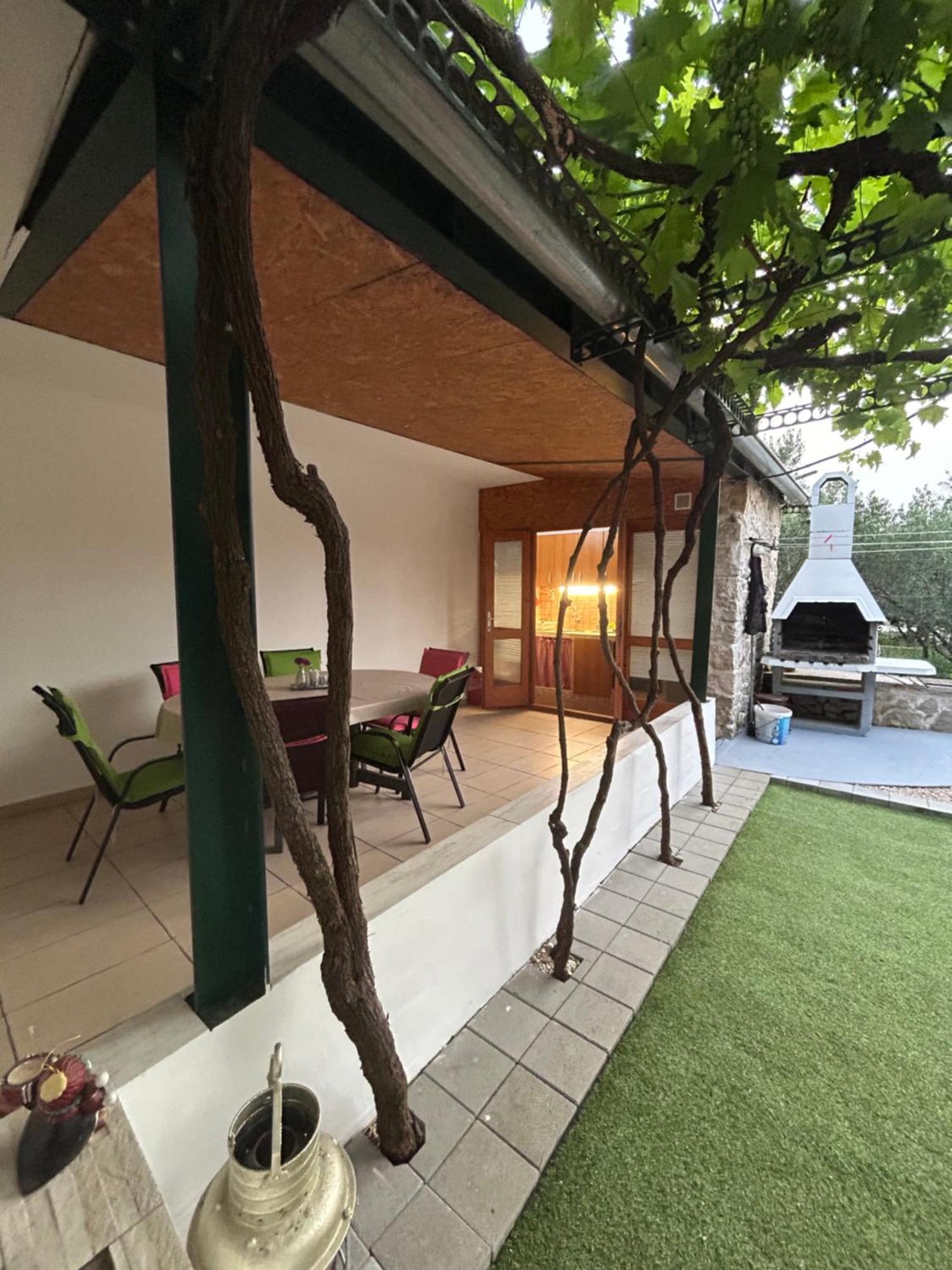 Apartment Srima Luaran gambar